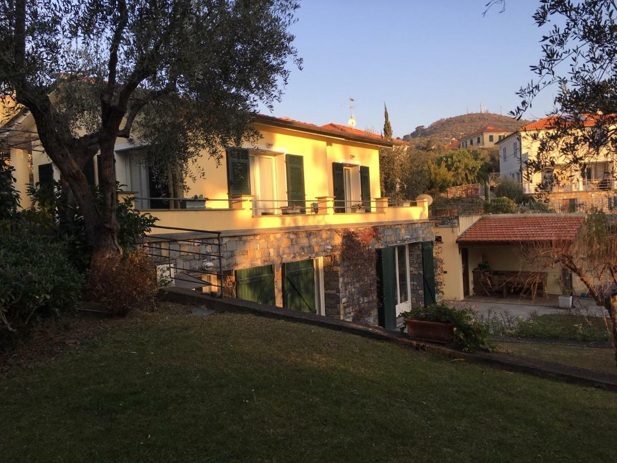 因佩里亚La Casa Di Fedra别墅 外观 照片