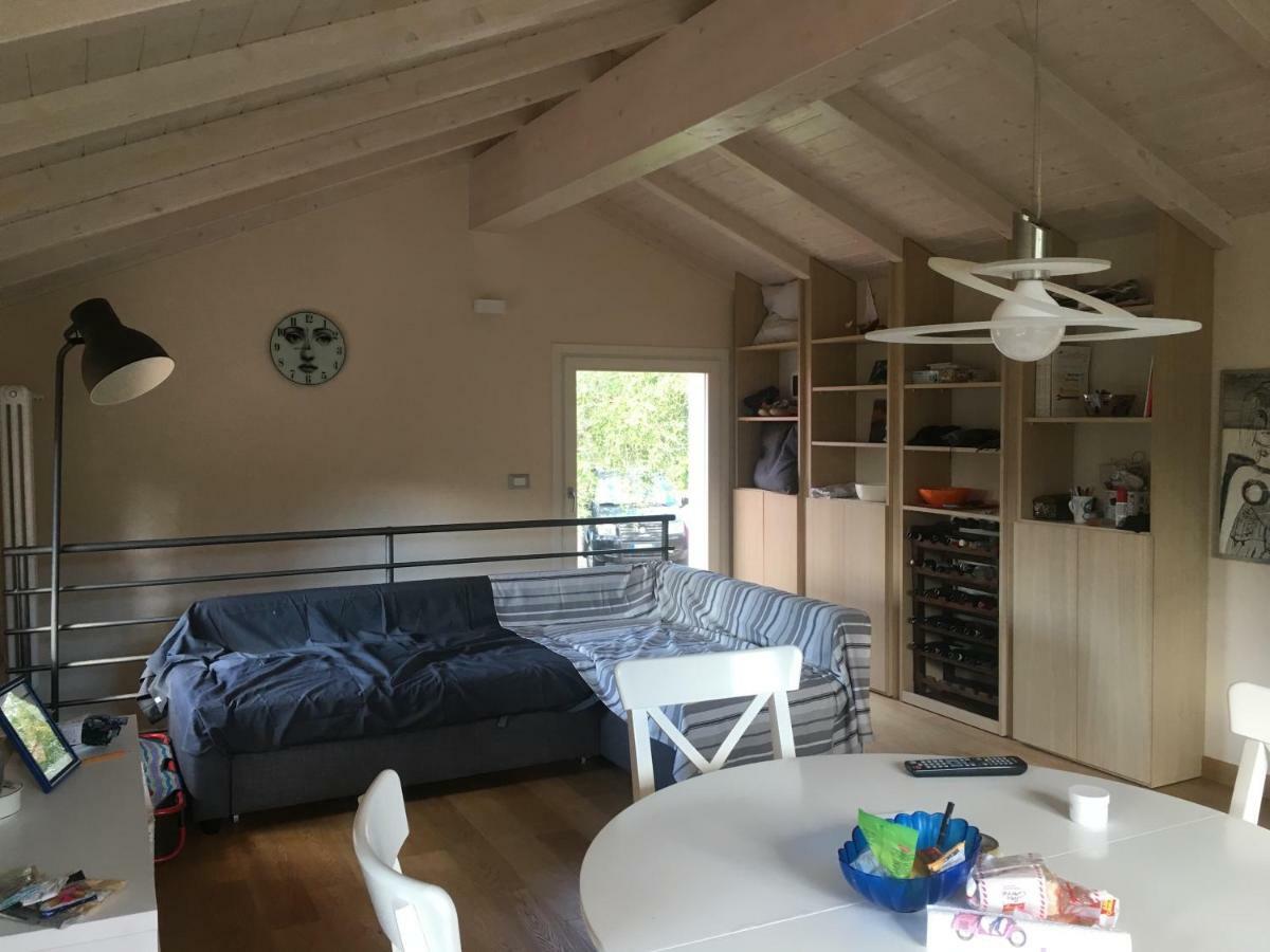 因佩里亚La Casa Di Fedra别墅 外观 照片