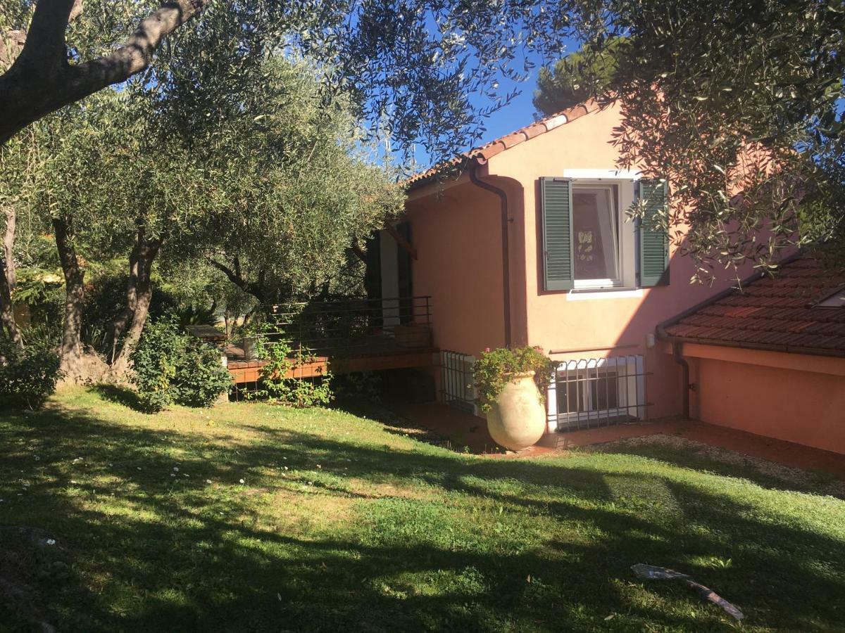 因佩里亚La Casa Di Fedra别墅 外观 照片